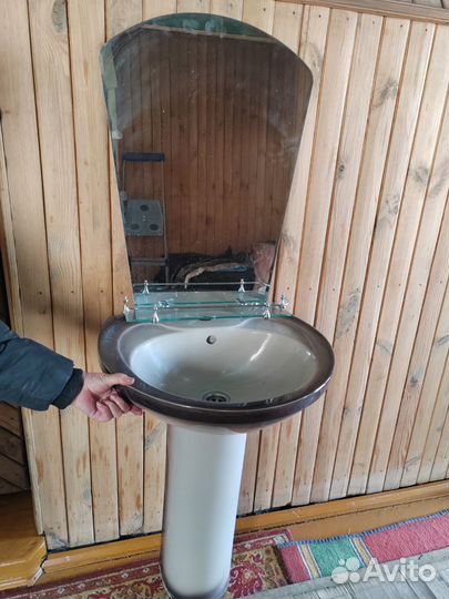 Раковина в ванную бу