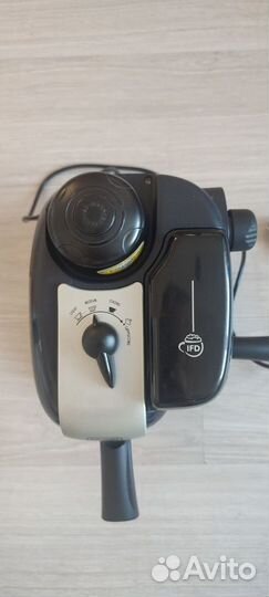 Кофеварка рожковая Delonghi ec9