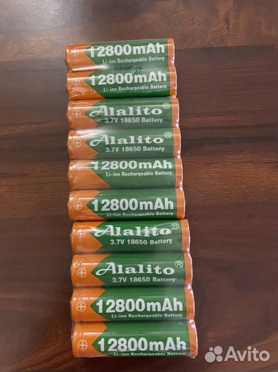 Аккумуляторная батарейка размер 6,5 сантиметров