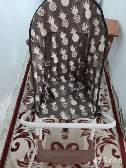 Столик для кормления ребенка