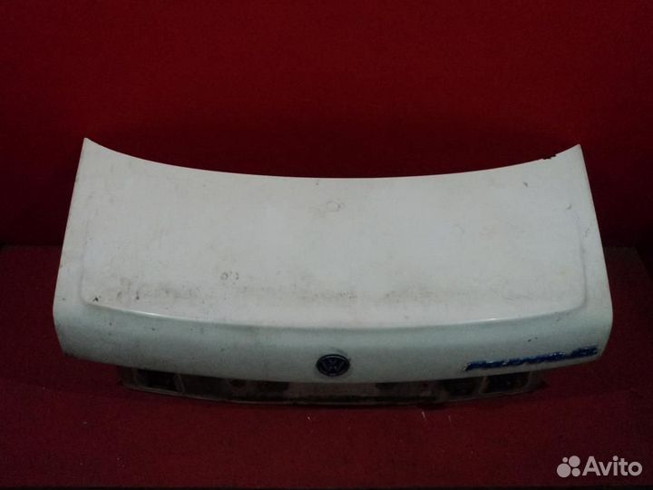 Крышка багажника Фольксваген Пассат Б3 седан