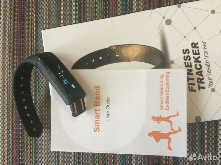 Умный браслет, фитнес-трекер