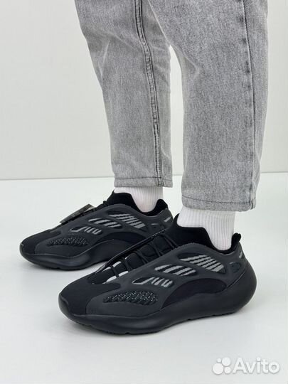 Кроссовки мужские Adidas yeezy 700