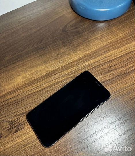 iPhone Xs, 256 ГБ