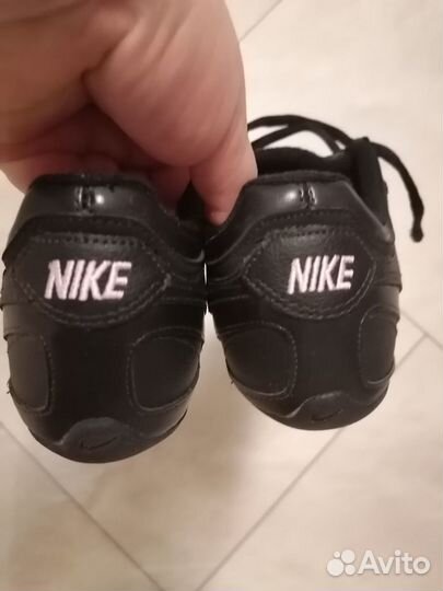Новые кроссовки Nike 36