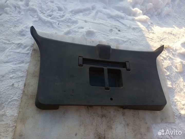 Обшивка багажника Opel Zafira B