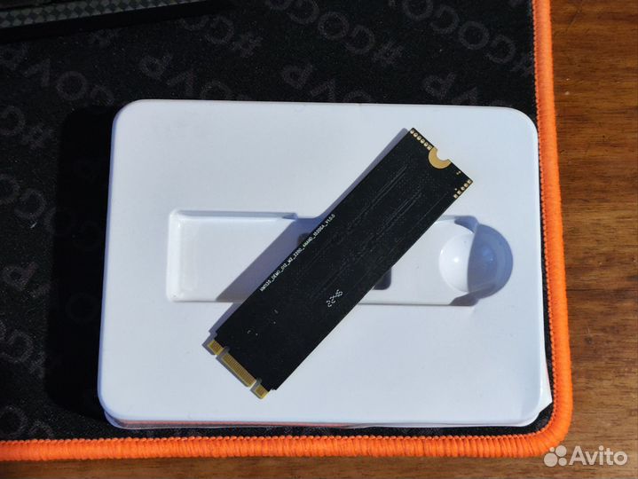 SSD M2 объем 2Tb samsung