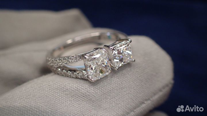 Золотое кольцо с бриллиантами Evgeny Matveev