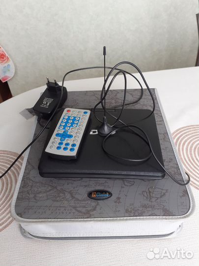 Портативный видеопроигрыватель