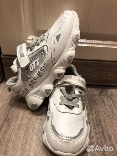 Продам кросовки