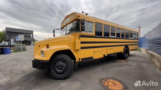 Школьный автобус International 3800, 1999 объявление продам