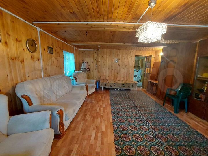 Дом 27,7 м² на участке 38 сот.