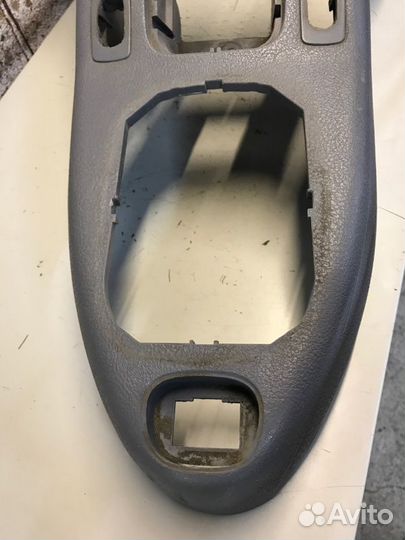 Центральная консоль Renault Clio LB03 K7JA700R