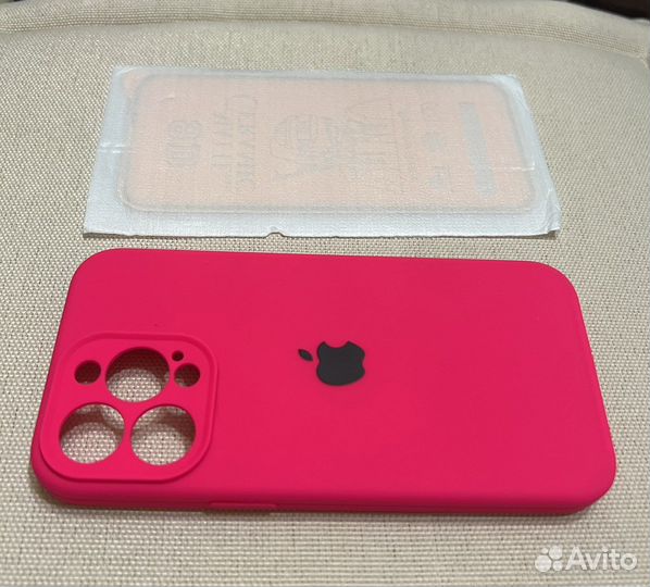 Чехол на iPhone 13 pro