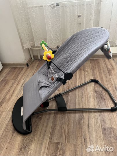 Шезлонг для новорожденных