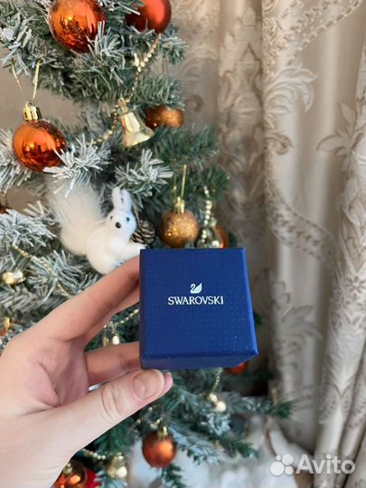 Swarovski кольцо