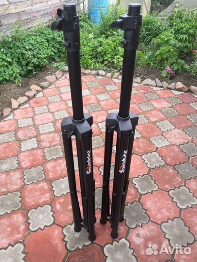 Акустические колонки yamaha