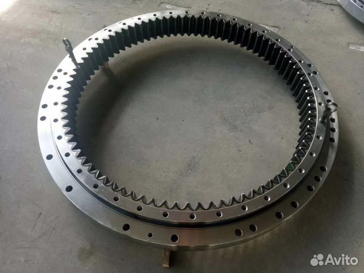 Круг поворота экскаватора Hyundai R250-7