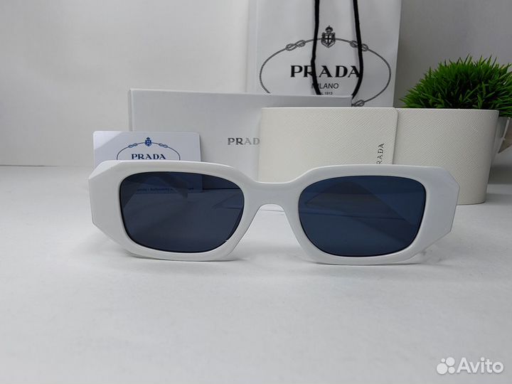 Очки Prada Milano White