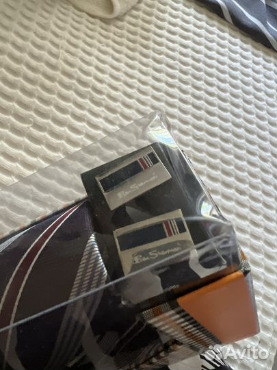 Галстук с запонками в упаковке