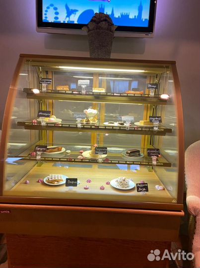 Витрина десертная Юнис