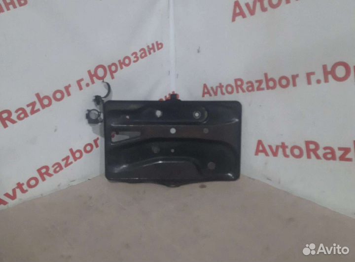 Подставка акб Nissan Presage YD25