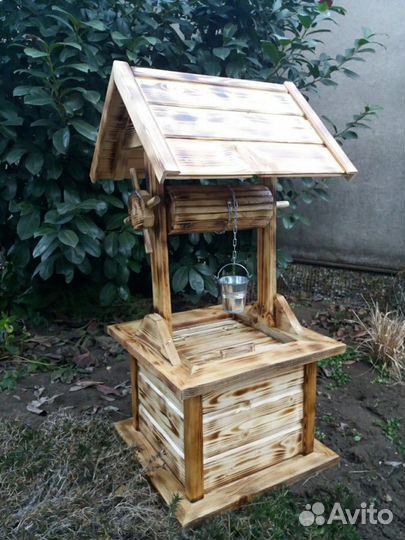 Декоративный колодец