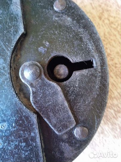 Замок амбарный навесной без ключей