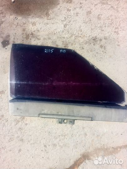 Стекло двери переднее правое Ваз 2115