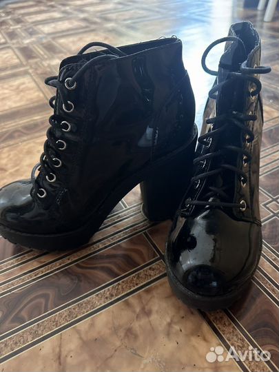Ботинки женские
