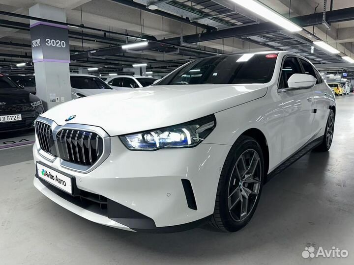 BMW 5 серия 2.0 AT, 2023, 5 000 км