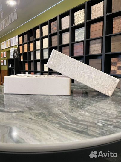 Кирпич керамический слоновая кость дерево жкз