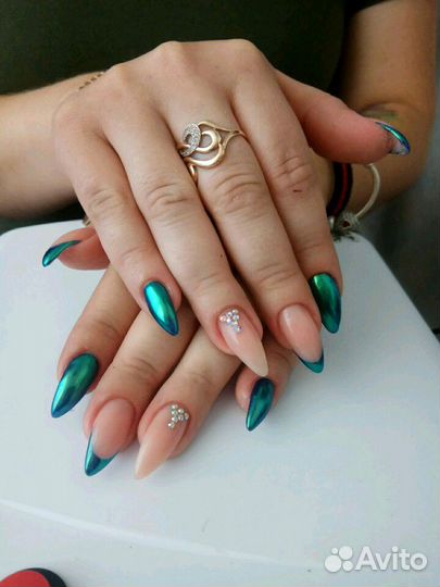 Наращивание ногтей