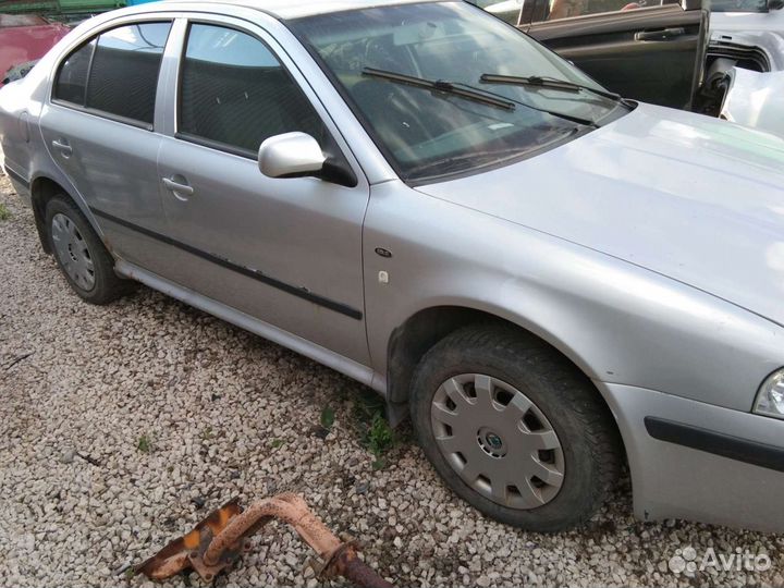 Кузов по частям Шкода Октавия A4