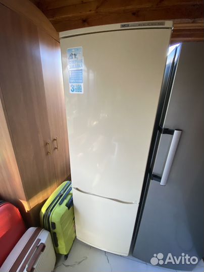 Холодильник Атлант бу двухкамерный