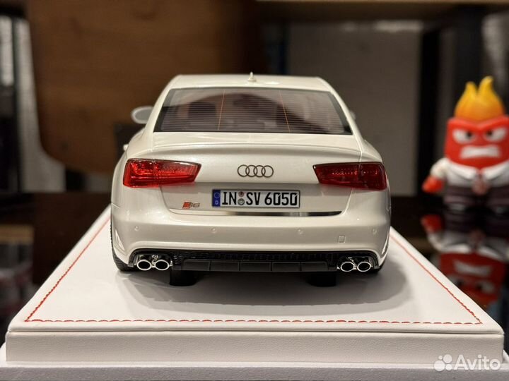 IVY Audi S6 1:18 белый