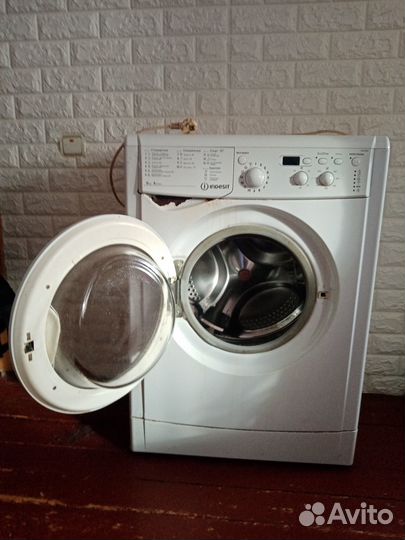 Стиральная машина indesit на запчасти или ремонт
