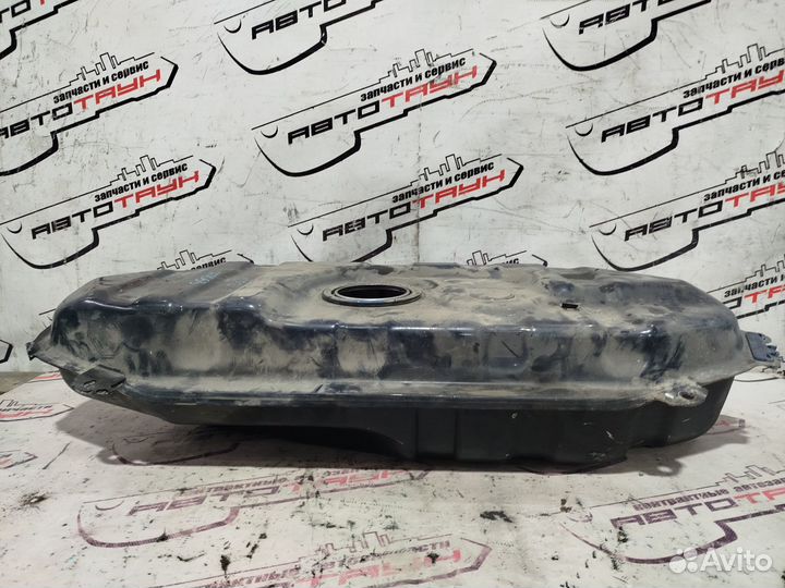 Бензобак toyota. platz porte scion XA vitz will cypha will VI yaris yaris verso. NCP70 NLP20 NLP22 N