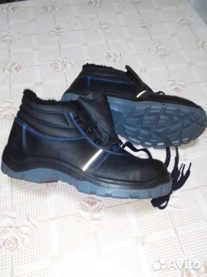 Зимние ботинки