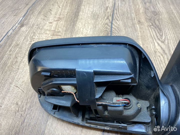 Зеркало правое Mazda Demio DY3W
