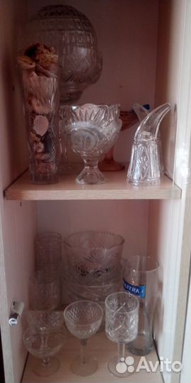 Фарфоровая и хрустальная посуда