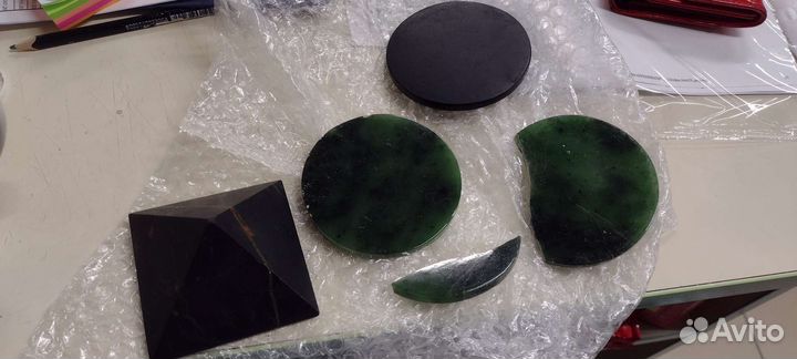 Гагат, нефрит, шунгит