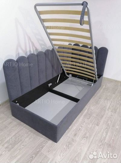 Детская кровать с мягкими бортиками