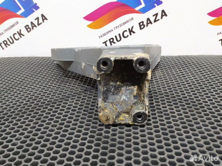 1641630 Кронштейн подножки левый Daf XF105