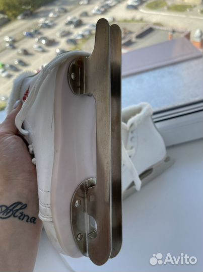 Коньки фигурные