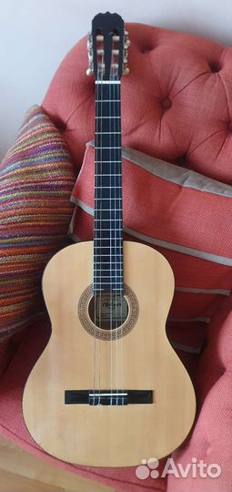 Акустическая гитара Hohner HC 06