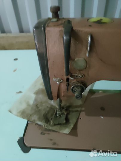 Швейная машина