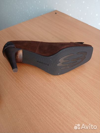 Обувь женская 38 размер