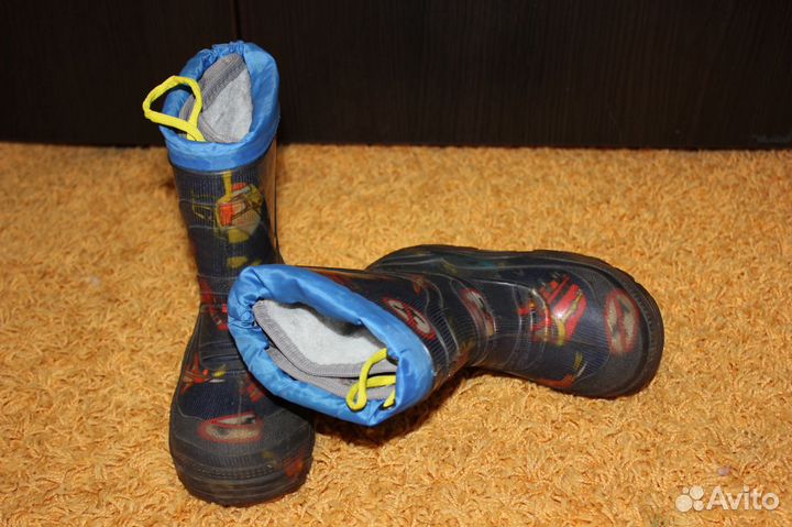 Резиновые сапоги утепленные войлочным сапожком