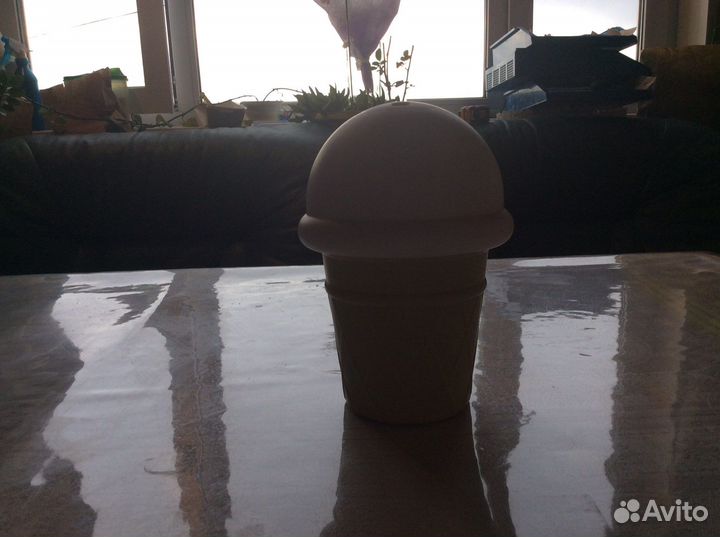 Фигурный стакан пластиковый(без трубочки)